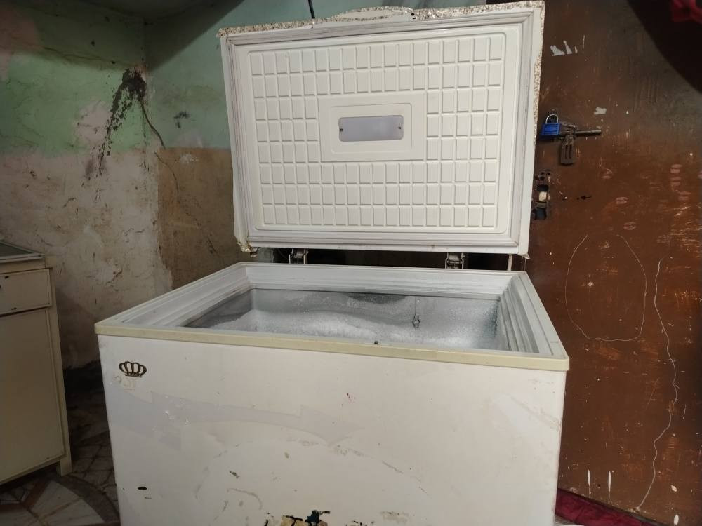 سلام عليكم مجمده للبيع شغاله حجم صغير السعر 100الف بيها مجال  و بوفيه نضيفه متر ونص السعر 100 الف بيها مجال اتصل على هاذا الرقم *********** كركوك, العراق
