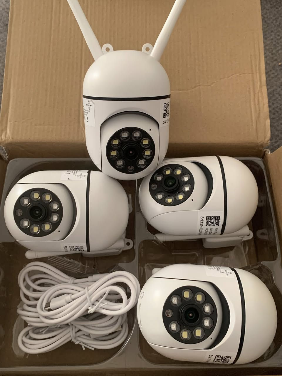 للبيع كاميرات مراقبة WiFi خارجية متحركة PTZ موديل Y108 سعرك كون مناسب
تحكم كامل من الموبايل عبر تطبيق Ease Life
دوران 360 درجة يمين ويسار وأعلى وأسفل
رؤية ليلية ملونة مع إنفراريد
مايك وسبيكر (سماع وتحدث)
كشف وتتبع الحركة
اتصال واي فاي 2.4G
مقاومة للعوامل الجوية للاستخدام الخارجي
تدعم كارت ميموري للتسجيل
حالة جديدة


**إذا كنت صاحب هذا الإعلان وتريد حذفه لأي سبب، رجاءا أرسل رسالة إلى الدعم الفني**