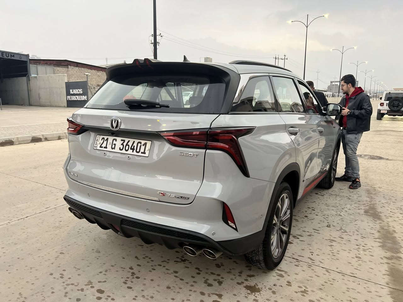 شانجان Cs75 بلاس كفالة عامه سيارة موديل 2023  ماشية km34
فول مواصفات
محرك 2.0تيربو
رقم وسنوية جديد باسمي شرط تحويل
محرك وكير بشرط 
سيارة فول مواصفات اعلى فئه 
مكان سيارة سليمانية 
للاتصال ***********
