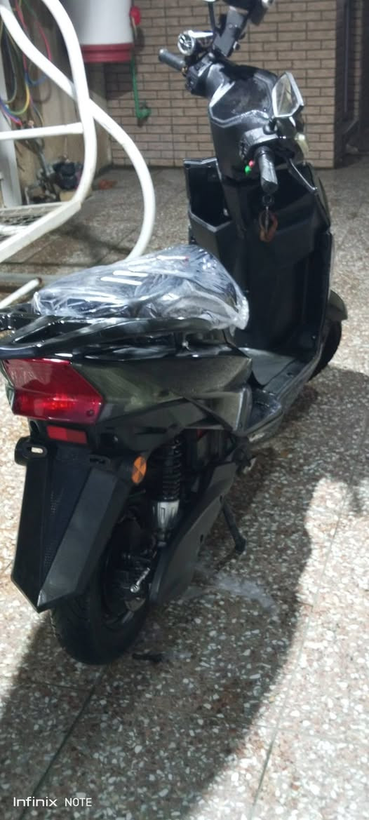 دراجه ماتركس شركه مؤيد طياره سته باتريات كبار نظام بارك و بيك موديل 26 لايت عالي ناصيف زنون نظام اي بي اس و شحن تلفون مكان بغداد البلديات السعر 450 وبيها مجال استفسار على الرصيد فقط واتساب ماكو
***********
