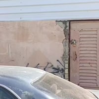 حي نزال • خلف جامع عبد العزيز • ٢٠٠م