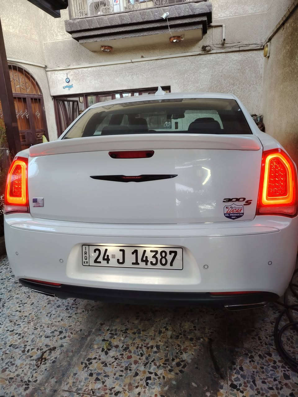 السلام عليكم
كرايسلر اوباما موديل 2021 S300 
( السيارة مكفولة من الصبغ التبديل والبارد والشخط والرصعه حتى الدعاميات مكفولة من الشخط ) 
وارد كندي كلين تايتل تو ويل 
فول مواصفات 
بنوراما 
حساسات امامي خلفي
رادار جانبي + هيتر بل مري
كشن جلد تطريز S + كهربائي 
بصمه ابواب 
شاشه كبيره كار بلي
محرك 6 سلندر 3600 
باقي المواصفات معروفه S 
سياره رقم شمالي شرط تحويل وكاله 
ماشيه 53
عنوان المنصور او بالغزاليه 
***********
***********
