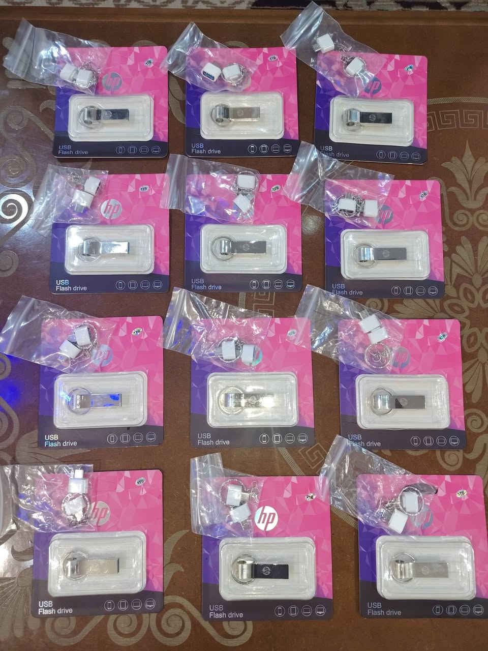 السلام عليكم فلاشات واحد تيرا العدد 15 توصيل موجود


**إذا كنت صاحب هذا الإعلان وتريد حذفه لأي سبب، رجاءا أرسل رسالة إلى الدعم الفني**