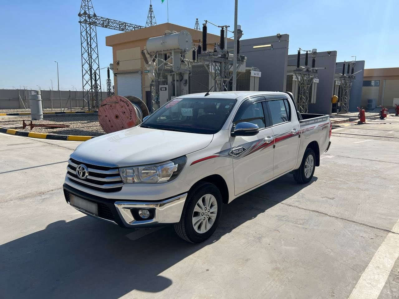 السلام عليكم 
للبيع بيكم فلاونزة موديل 24 ماشية 50 اربيل 
كفالة ما عدا طخة بسيطة وبيها كارت 4اصابع 
مكان السيارة البصرة الحكيمية السعر 260 $
مكان السيارة البصرة الحكيمية للتواصل ***********
