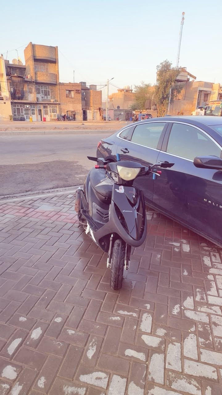دراجه ماكس عدله لبيع نضيفه الدراجه سعره بل خاص مكاني بغداد المدينه رقمي وتساب ***********الدراجه نكره سلف 🖤🩵
