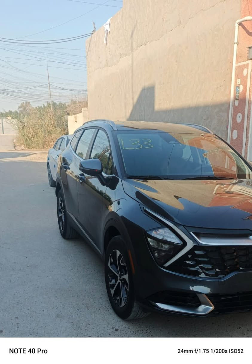 سلام عليكم كيا سبورتج موديل موديل 2023 وارد امريكي حادثها بنيد فقط صور الحادث منشورة معه صور ارباك ستيرن 
فول ماعده الفتحة رادارات توقف ذاتي اطفاء بل زدحام 
ماشيه 44 الف كيلو رقم بغداد جديد اب اسمي سيارة احله من صور مكانها بغداد رايدها 200 بيها مجال بسيط ***********
