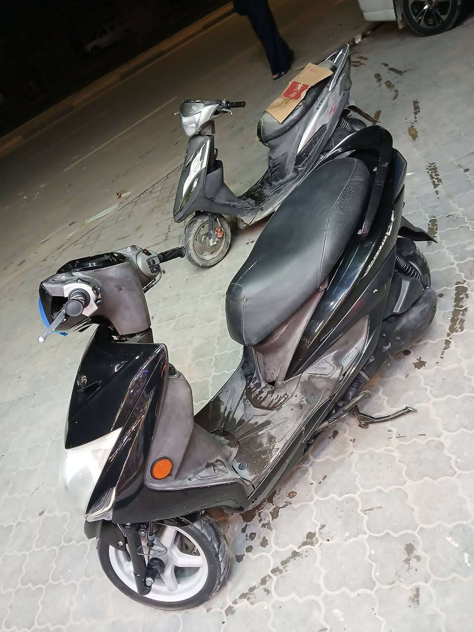 سلام عليكم
سكنس لد حديث 2016 مكفوله كفاله عامه  ما صارله شهر من طالعه من رمبه جديده كلش  
هاذ رقم ***********
