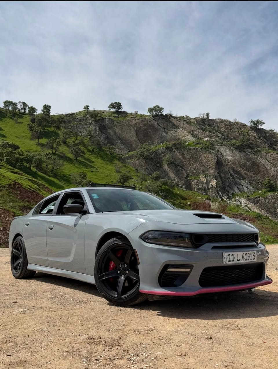 سلام عليكم دوج جارجر بلاك توب
SXT
السعر 285 بيع نفد بدون مراوس
موديل 2022
لون سموك
ماشيه80 
فتحه
بصمه
حساسات
مري اسود بلاك توب
كشنات مخمل
محدث SRT القطع القديمه مضمومات مغلفهن بدون
صبغ بعدهن جدد
صوره الحادث موجوده
سياره بدووووون ايرباك
***********
السياره بعد احله من الصور ترايها مال زيرو بغداد رقم
مكان السياره بغداد
