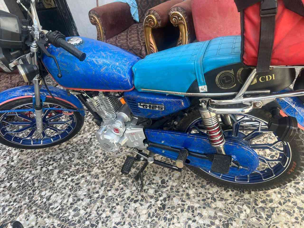 سونك مديل ٢٤ كفاله عامه أوراق كامله ٥٥٠ وبيها مجال بغداد الشعله الخطيب الزراعي ***********

