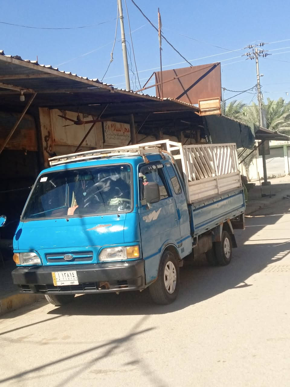 للبيع كيه موديل 1996 مكفوله كفاله عامه بسمي مداور ثاني يوم رقم نجف الاستفسار اتصل *********** السعر 60 وبيهه مجال الموشراي لايتصل
