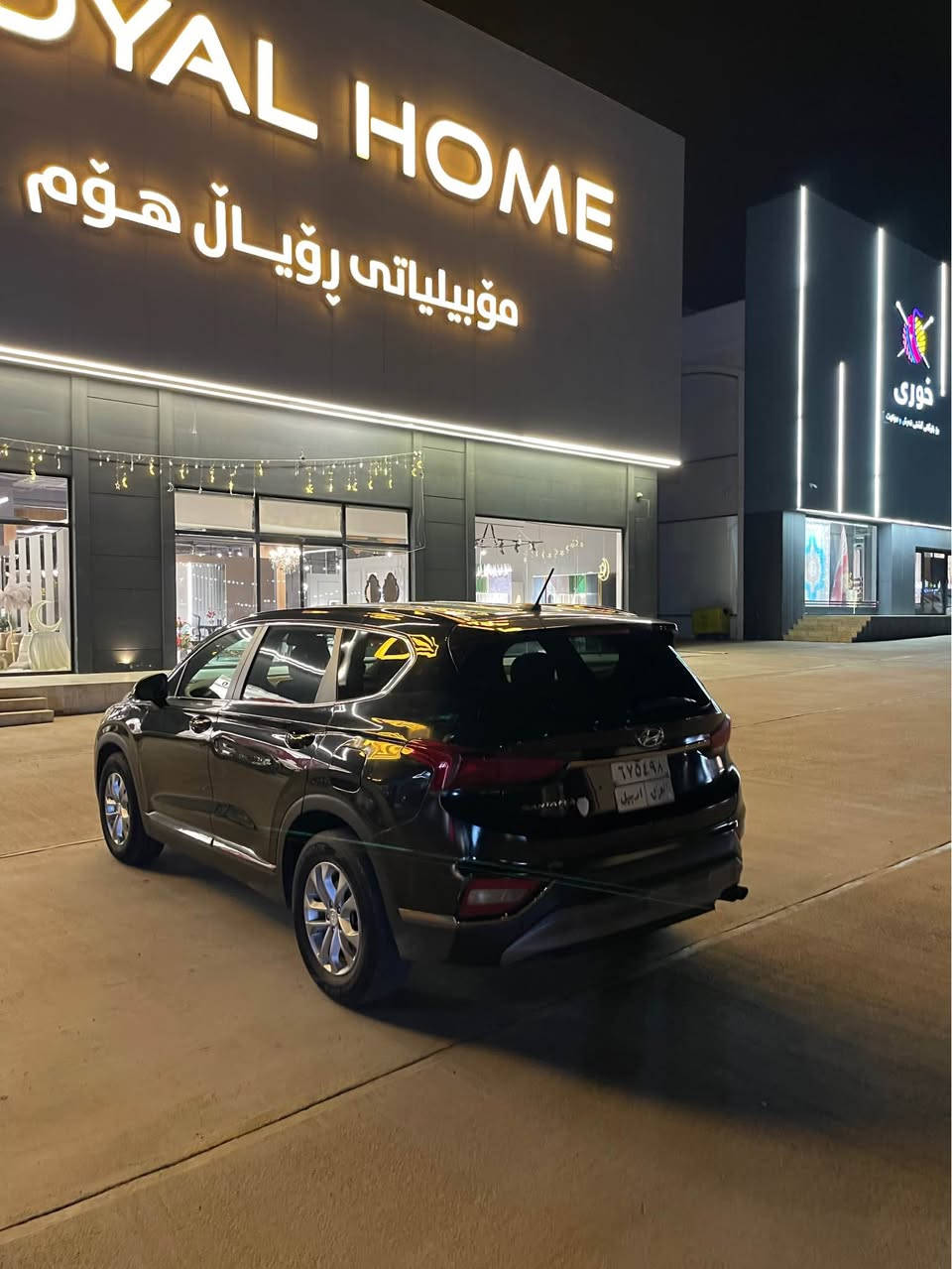 السلام عليكم سنتافي 2019 وارد كندي بيها قطعتين وربع صبغ ( جاملغ وجنطه خلفيات بجم كبس ) سيارة ماشية 60 حيل نضيفة مال بيت مو مال معارض رقمها اربيل وموجودة باربيل سعر 148 وبيها مجال بسيط وماكو بهيج نضافه بهسعر وماشيه قليل 
*********** أربيل, العراق
