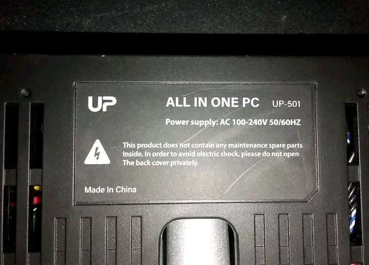 سلام عليكم حاسبه نوع UP:ALL IN oNE PC
المواصفات :
1.النظام ويندوز 11 64 بت 
2.الرام 16GB
3. الذاكره  1 تيرا بايت
4. كارت الشاشه . NVIDIA RTX 3060
5. VRAM : 8GB
الحاسبه  تخبل 
 تجي تأخذها من البيت واي شيء بيها يرجع ملاحظه : الحاسبه ما مفتوحه الكارتون الصور لحاسبه اخرا
رقم واتساب  ***********راسلني وبيك خير وتدلل سعرها 300الف
