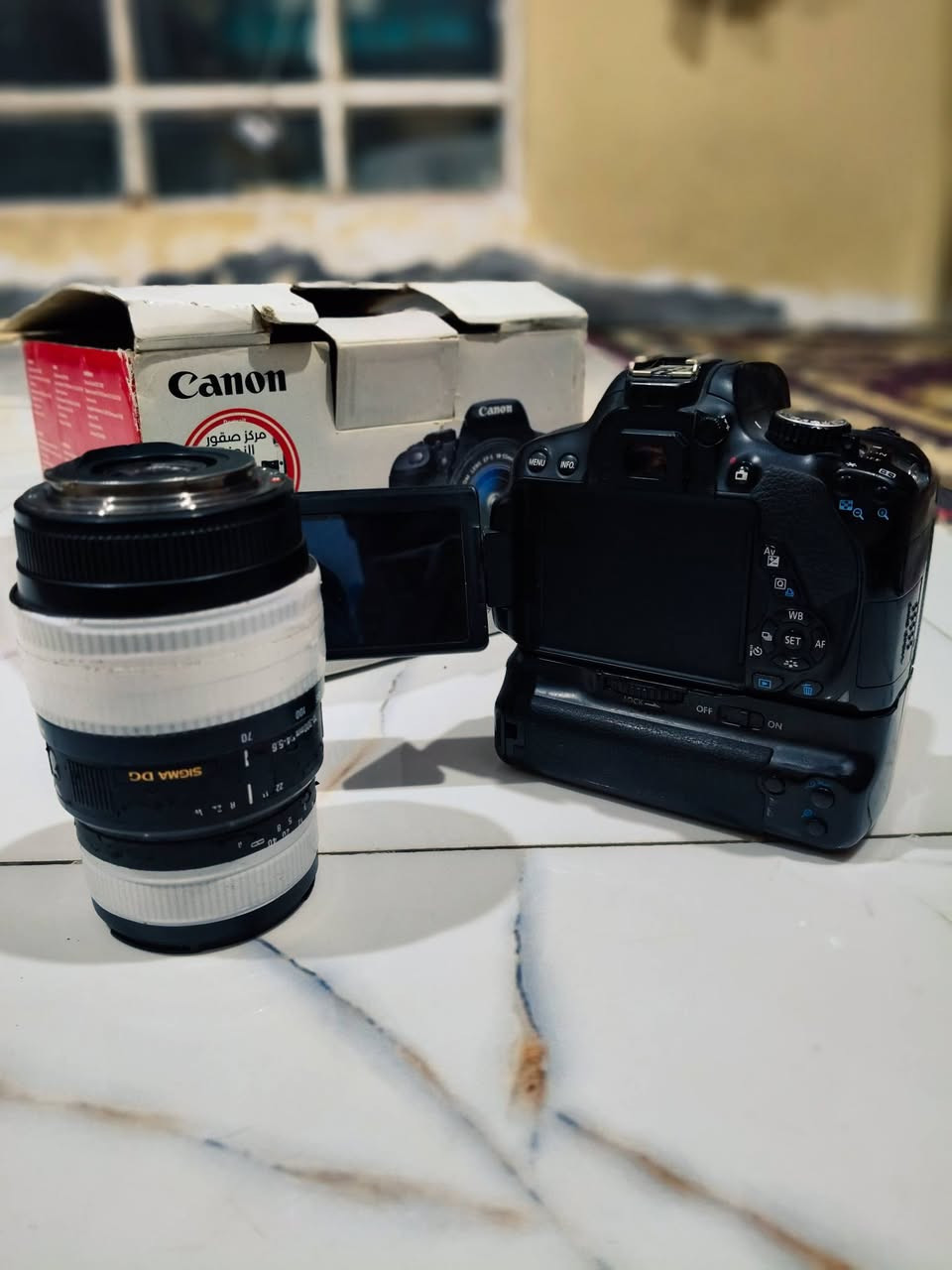 كانون 700 D
بدي نضيف 
هود 
كرب اصلي 
شاحنه 
بطاريتين اصليات 
كارتون الشركه 
استعمال مال بيت 
نظيفة السعر 375 وبيها مجال بسيط


**إذا كنت صاحب هذا الإعلان وتريد حذفه لأي سبب، رجاءا أرسل رسالة إلى الدعم الفني**