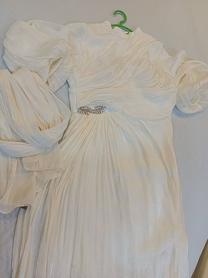 فستان جديد مملبوس ولامرة اشتريته وطلع جبير علية هو والشال ب50


**إذا كنت صاحب هذا الإعلان وتريد حذفه لأي سبب، رجاءا أرسل رسالة إلى الدعم الفني**