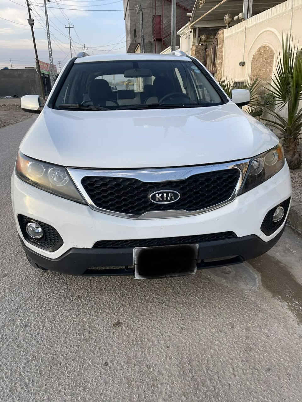 السلام عليكم من رخصه الادمن كيه سورنتو خليجي 
بدون صبغ مكينه كير حداديه صدر تخم تاير تبريد 
ثلج رقم شمالي تحويل وكاله حاظر السعر 130وبيه
مجال غير متواجد فيس للاستفسار ***********
