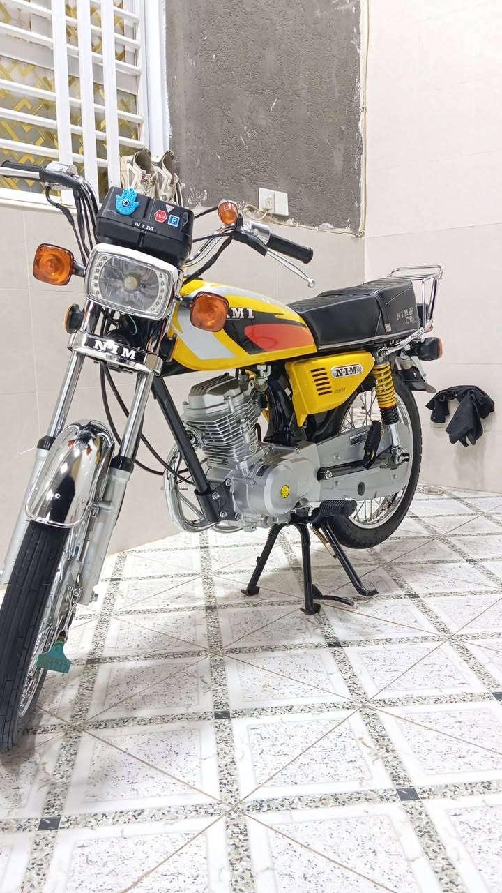 للبيع
نامه شبه اصلي 
دراجه نضيفه وحلوه مكينه بس تفيلس 
دراجه سكنر سكنر 
السعر 750 وبيه مجال 
رقمي ***********
