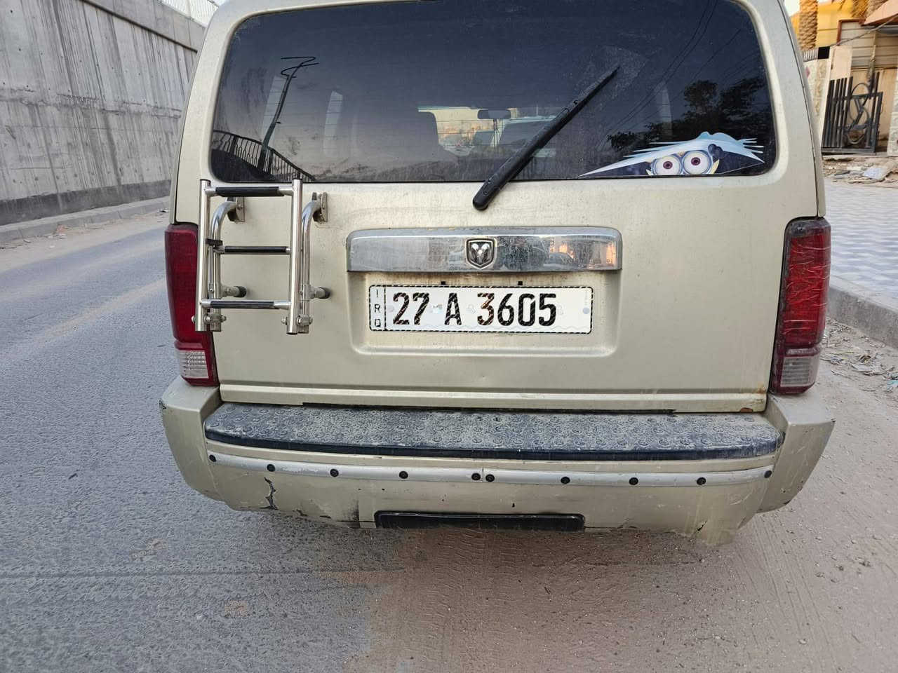 دوج نيترو 2009 بيع اومراوس رقم انكليزي سنويه لحد 31 السعر 72 سياره وارد امريكي ضبتهه بلتكمه ومعمره تعمير توب نوزلاتهه يرادلهن تنضيف السياره بسمنه عنواني بصره هاتف***********  وانه بلخدمه امراوس هم ميخالف بس محتاج فرق البصرة, العراق
