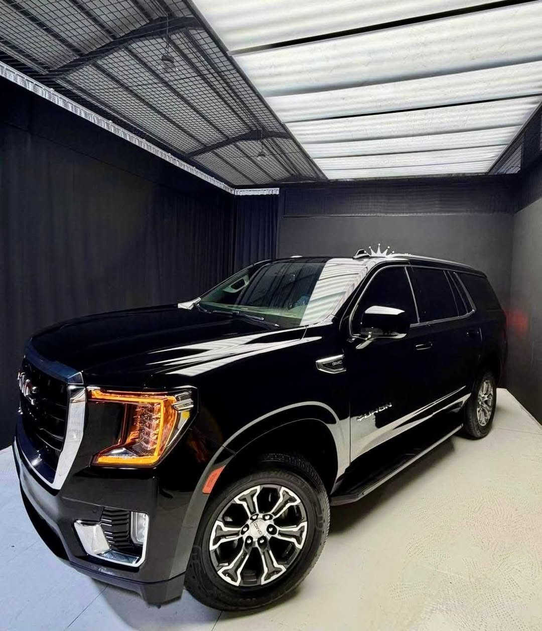 السلام عليكم اخوان 

السعر455 قفل بدون عمله مابيهه مجال ولا ورقه الي تعجبه بالخير عليه وماكو هيج سعر بال العراق 

مرقم بغداد 

جي ام سي يوكن .2024خليجيه وكاله المنصور كفاله عامه 

مكفوله مو الصبغ وتبديل ولفتح ولبارد ولدبل كوت 
ماشية:75الف

بدون صبغ ، بدون شخط محرك وكير بلاد وممفتوحات  : 5.3 لتر 

‎عدد الاسطوانات : 8 سلندر 
‎القوة الحصانية : 420 حصانية 
‎الكير بوكس : 10 سرعات 

مواصفات 
‎نظام هيدروليك 
‎دخول ذكي للسياره ( بصمة )
‎شاشه اماميه كبيرة
‎كامرا خلفيه بالمرايه
‎ثلاث قطع تبريد
‎بصمه + بصمة ابوب 4
‎صندوك كهرباء
‎هند بريك بصمة
‎استيرن كهرباء
‎اتو ستوب
‎حساسات خلفي امامي
‎كشافات
‎لايتات لد + فول زنون
‎بكلايت لد خلفي
‎سبعه راكب
‎داتو شو
‎فول تحكم ستيرن
‎وبعد بيهه مواصفات 
مكان السياره بغداد 
***********
