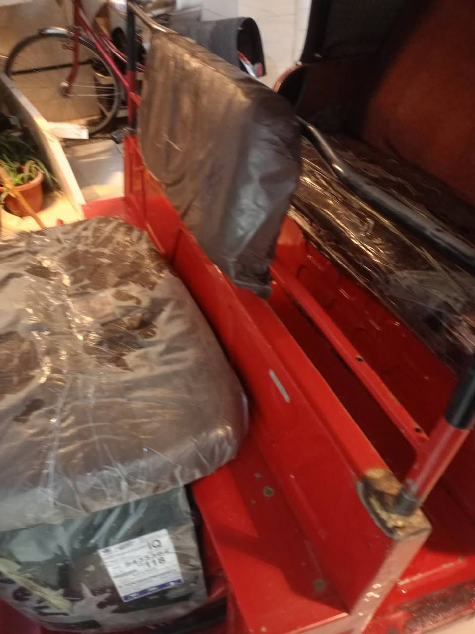 السلام عليكم تكتك لابيع موديل عشرين سعره خاص مجفته تجفيت شركة لاتناقيص ولاتباخير


**إذا كنت صاحب هذا الإعلان وتريد حذفه لأي سبب، رجاءا أرسل رسالة إلى الدعم الفني**