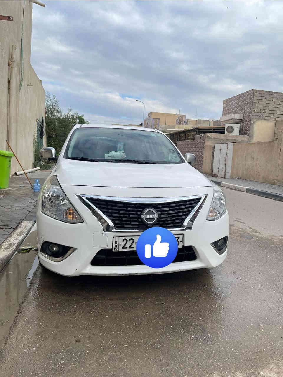 نيسان صني موديل 24  بيها بيبان ثنين مبدلات ومصبوغات يعني جدد مأخذهم  وبيها بارد يم قبق بانزين صبعين وبيها بارد باب سايق  وطخه صغيره ماشيه 50الف موجود فحص مالها لون ابيض رقم اربيل سنويه 29 سعرها 117 وبيها مجال لشراي  حداده تخم تايرات   رقم *********** البصره الزبير
