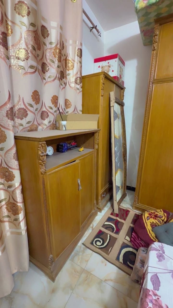 غرفه ذرجه اولى سعر 750لو 8قطع لو 9اتصال ع رقم ***********
