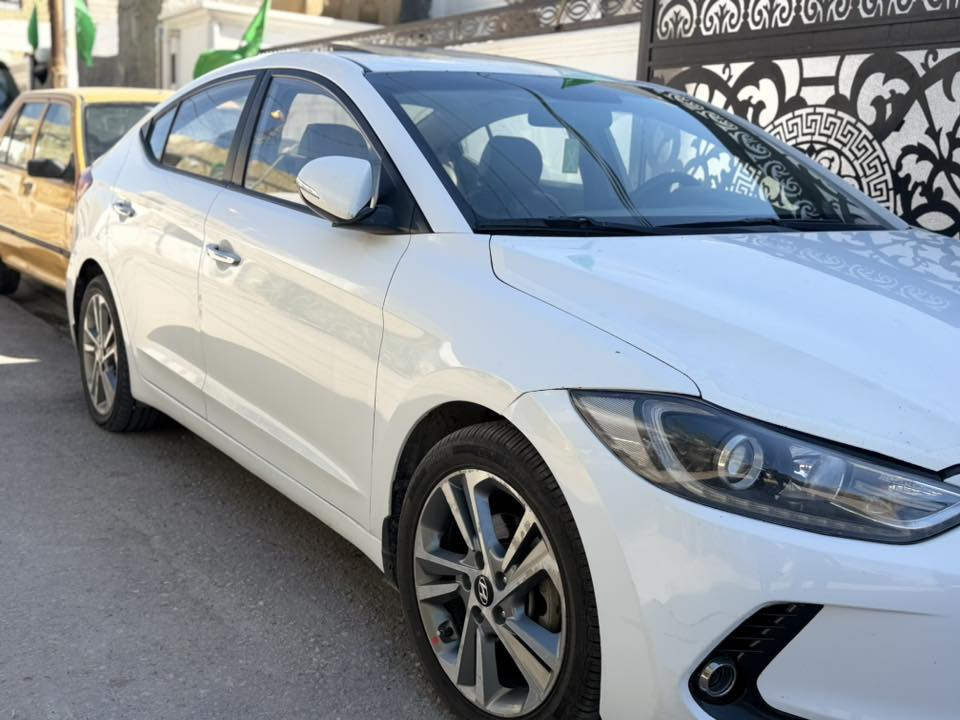 السلام عليكم 
النترا ٢٠١٨
خليجي 

السياره سوبر فول 
كير مكينه حداديه كله مكفول تخم تاير تبريد كله جاهزه 
مكفوله بس كارت بالبنيد والدوسه فقط السونار مرفق مع الصور 
والشراب بيه خير ويدلل 
لاستفسار اتصل ع رقم ***********
