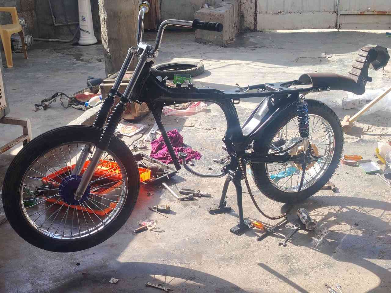 السلام عليكم  ..  شاصي كلك وغراض كله جديد  للبيع خاص مامتواجد  مكاني بابل سده ر ***********
