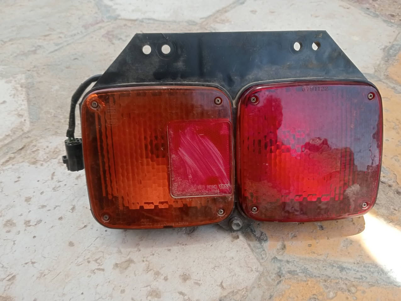 سلام عليكم  تك  بك لايت  البيع   الصلي   جديد.   السعر خاص   الرقم ***********
