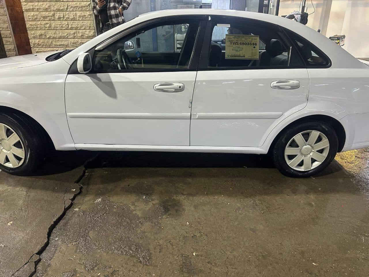 السلام عليكم 
اوبترا 2012 بدون ضرر
رقم اربيل باسمي جديد تحويل ثاني يوم 
لون ابيض   سيارة  نظيفة  
كابون بانزين بيها
سعر 90 $
للاستفسار اتصال على  رقم ***********
