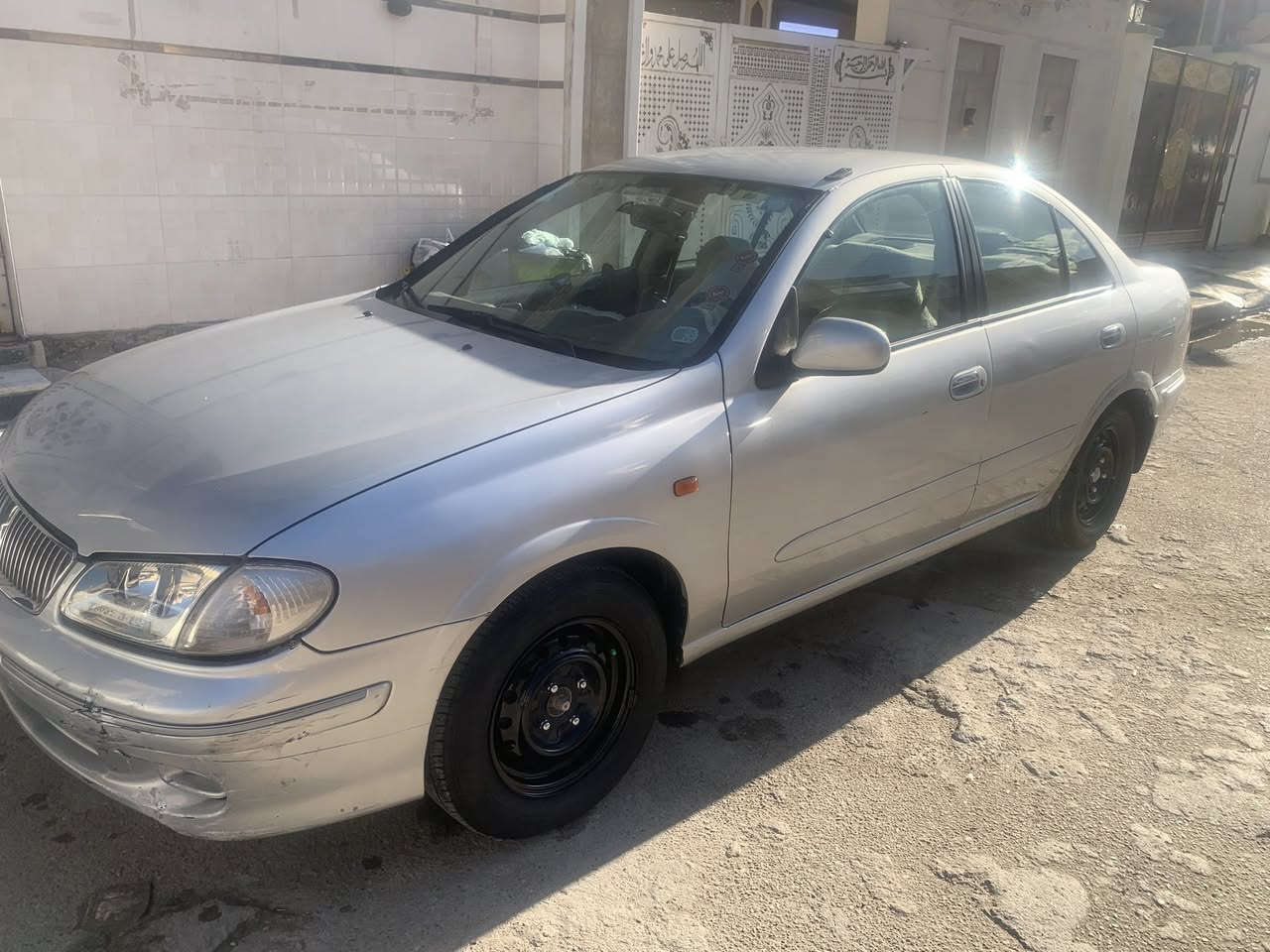 سلام عليكم نيسان سني مديل 2001مصبوغه عام مكاب بغداد البلديات السعر 65  مجال بصيط محرك 1800الرقم ***********
