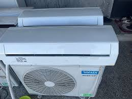 السلام وعليكم اني فني سبالت بغداد اتجول كرخ.. ورصافه وقت العمل 24 ساعه موجود ما عليك بس تتصل شعندك فتح او شد او فتح وشد وصيانه عامه سبالت موجود وتعبه غاز متوفر بكافه انواعه من 410/ و 22 عادي وياكم ابو عباس التبريد وصيانه عامه سبالت ما عليك فقط تتصل عل رقم خلال ساعه ال ساعتين متوفر في خدمتك اتصل  هذا رقمي ***********
