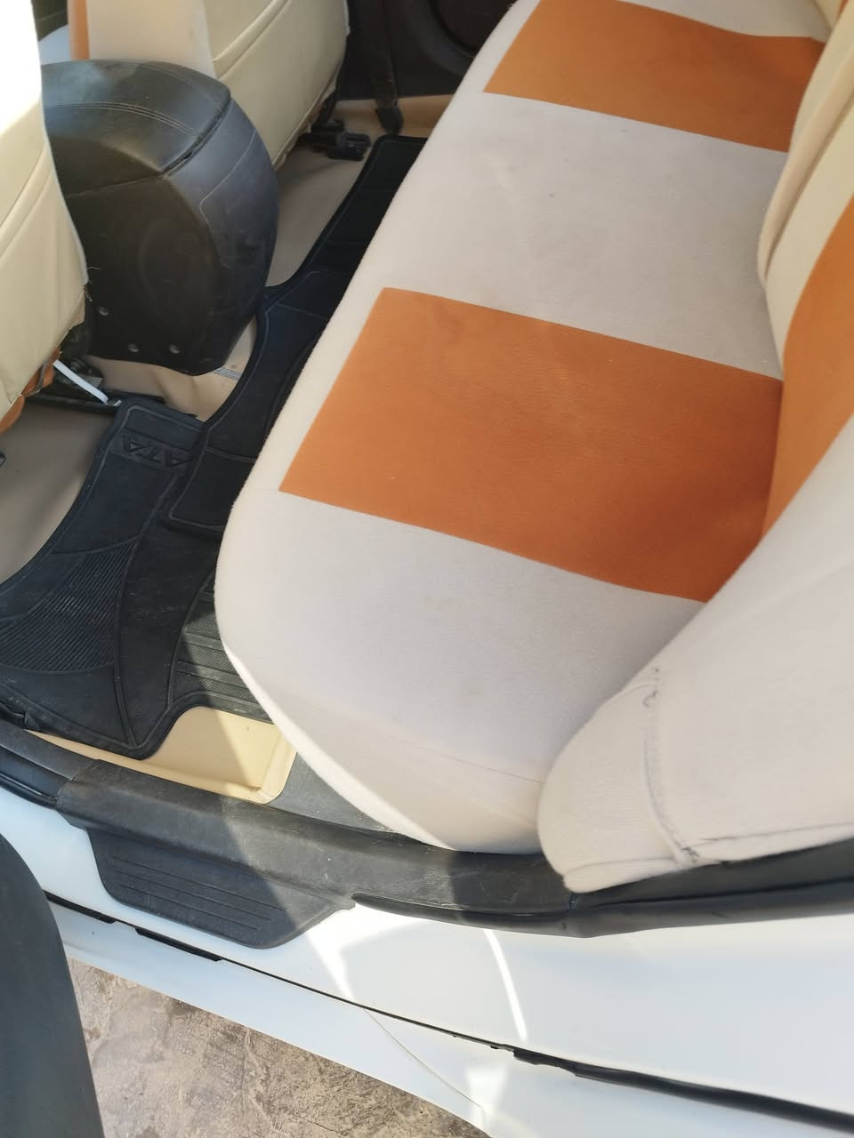 السلام عليكم سوناتا خليجي 11 بيه جاملغ وباب صبغ فتحتين تحكم ستيرن بنراما تبريد ثلج تدفئه. شاشه كبيرة كامرة خلفيه كشنات كهربائي داخل بيجي مكينه 2400 دوش رقم بغداد مشروع وطني سنويه 2030
السعر 110وبيه مجال 
الاتصال ***********. مكاني بابل
