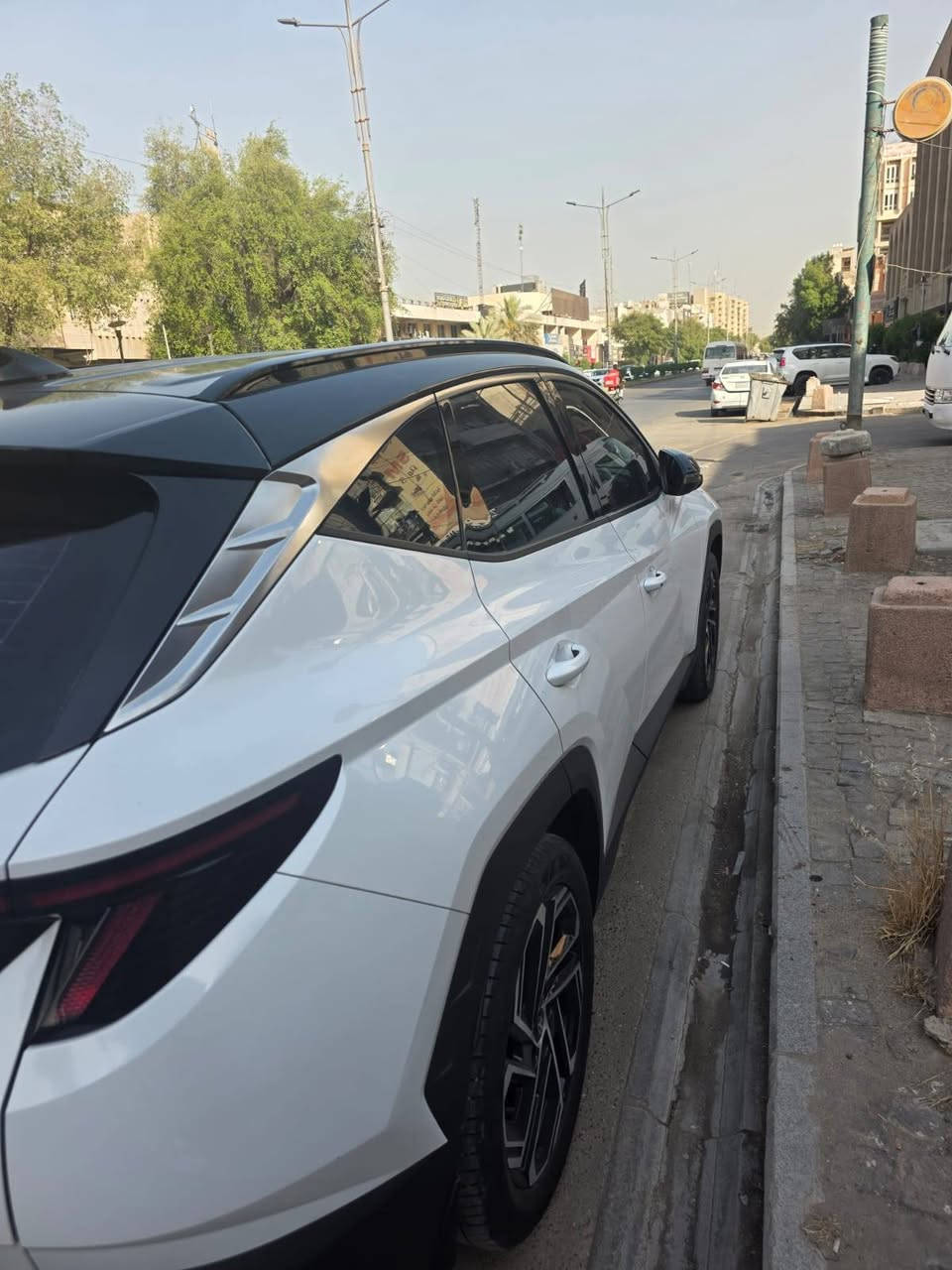 🚘 للبيع هيونداي توسان 2025 فل كامل (2 كلر)
🔹 الموديل: 2025
🔹 الممشى: 38,000 كم
🔹 اللون: أبيض + أسود (2 كلر)
🔹 السيارة بحالة ممتازة جداً
🔹 ما زالت ضمن ضمان الوكالة
🔹 استخدام شخصي ونظيفة جداً
🔹 جاهزة للفحص بأي مكان
📍 الموقع: بغداد
📞 للاستفسار والاتصال: *********** 
🔥 فرصة للباحثين عن سيارة حديثة ومكفولة وبحالة الوكالة.
#هيونداي #توسان #Tucson #هيونداي_توسان #سيارات_العراق #بيع_سيارات #بغداد #HyundaiTucson2025

