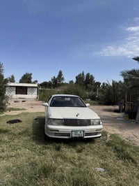 تويوتا كراون بطة منفصل 1994 سيارة حلوه ونظيفة ومرتبة كهربائيات كاملة و...