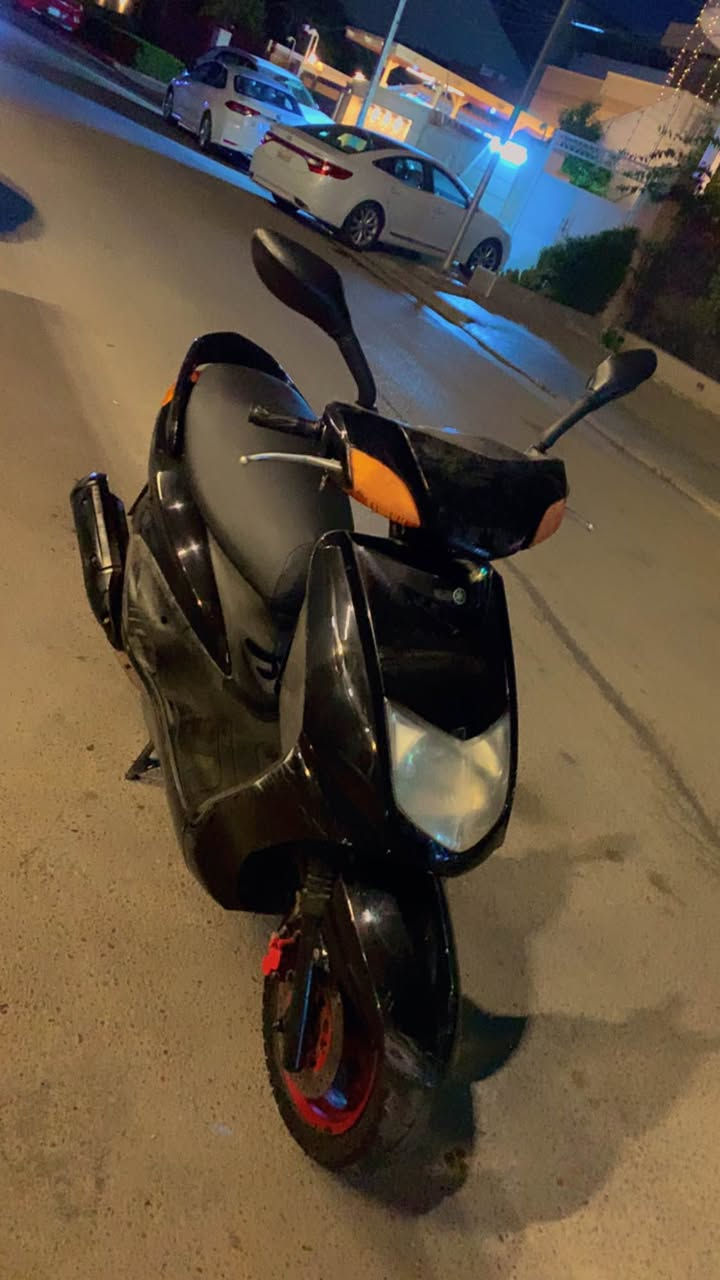 السلام عليكم :

سكنس ياماها سرعة 140 ياباني
دراجة وكالة برغي ممفتوح منها
العام نزلتها رمبة اوراق كاملة اصولية
اي نقص مابيها علا وضع الشركة
شرط تجيب وياك فيتر وتجي تفحص

السعر 650 الف 
مكاني شارع فلسطين
هذا رقمي *********** ( واتساب ) بغداد, العراق
