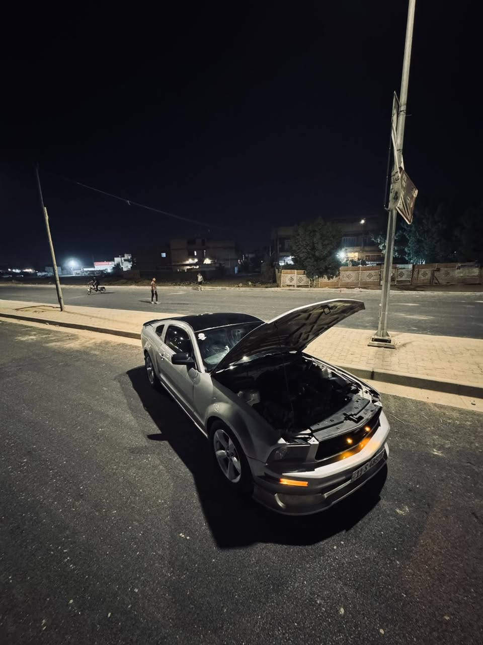 موستنك 2007  محرك 4000
كير اوتو. بس الكير قبل كم يوم صار بي مشكله
السياره عليه ادامه ومتعوب عليه
من صدر خلفي جديد صدر امامي جديد مشط ستيرن جديد فلنجات جديده دسكات جديده 
60 وبيه مجال  مكان بغداد الغزاليه 
صاحب السياره التواصل
 ***********
