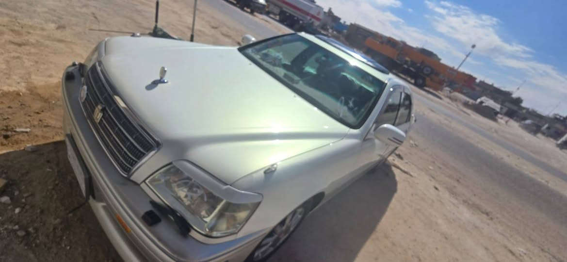 السلام عليكم ورحمة الله وبركاته ملكة للبيع موديل 2003 كرستال أصل محرك ديفور الكبير 3دكم رقم بابل قرار 48 تحوير فوك وجوه نجف السيارة كفاله *********** أني مكلف بالنشر غير متواجد عل نت مكان السيارة النجف
