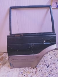 باب كالوبر مال 2000فارغ نضيف خلف السايق سعره 25الف مكاني مدينة الصدر ح...