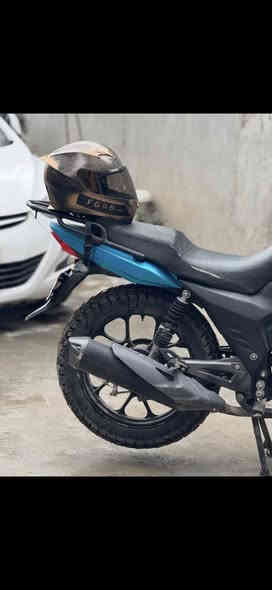 السلام عليكم 
دراجه كي واي للبيع محرك ١٥٠ موديل ٢٣ ماشيه ٥٠ الف
السعر مليون و٧٠٠ وبي مجال 

للتواصل ***********
