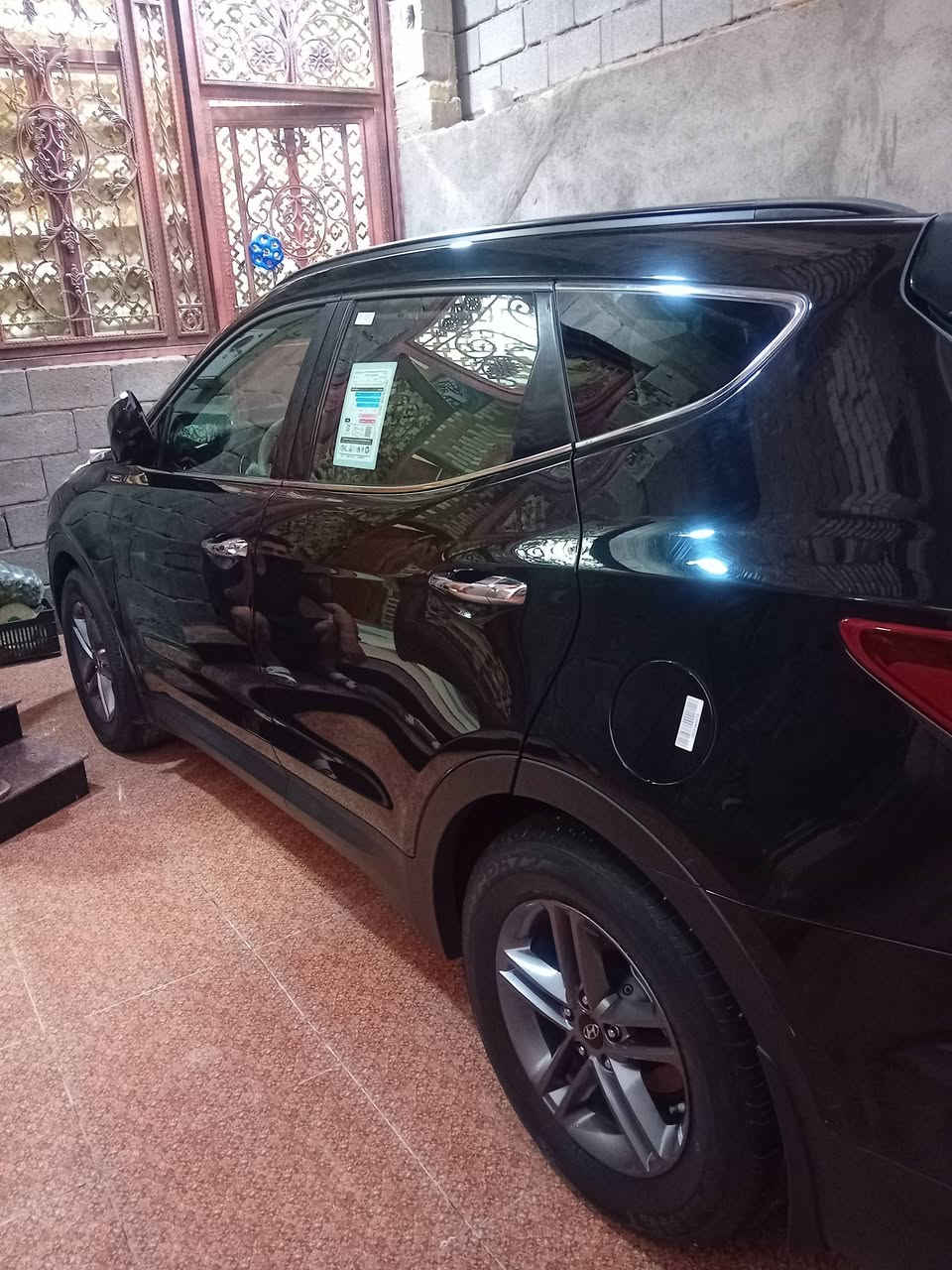 اسلام عليكم ....امرخصه مدير الكروب.،🩷.. سنتافي 2017 فول مواصفات للخيرر تحويل مباشر وارد امريكي ظرره بس بنيد والباقي كفاله سياره جديده وحله مكاني بصره ابو الخصيب ..السياره 4 سلندر GDi من الصور ولي يسءل عل مواصفاته السياره فوول للخير السعر 150 وبيه مجال قليل ... مامتواجد عل فيس هاذ الرقم ***********
