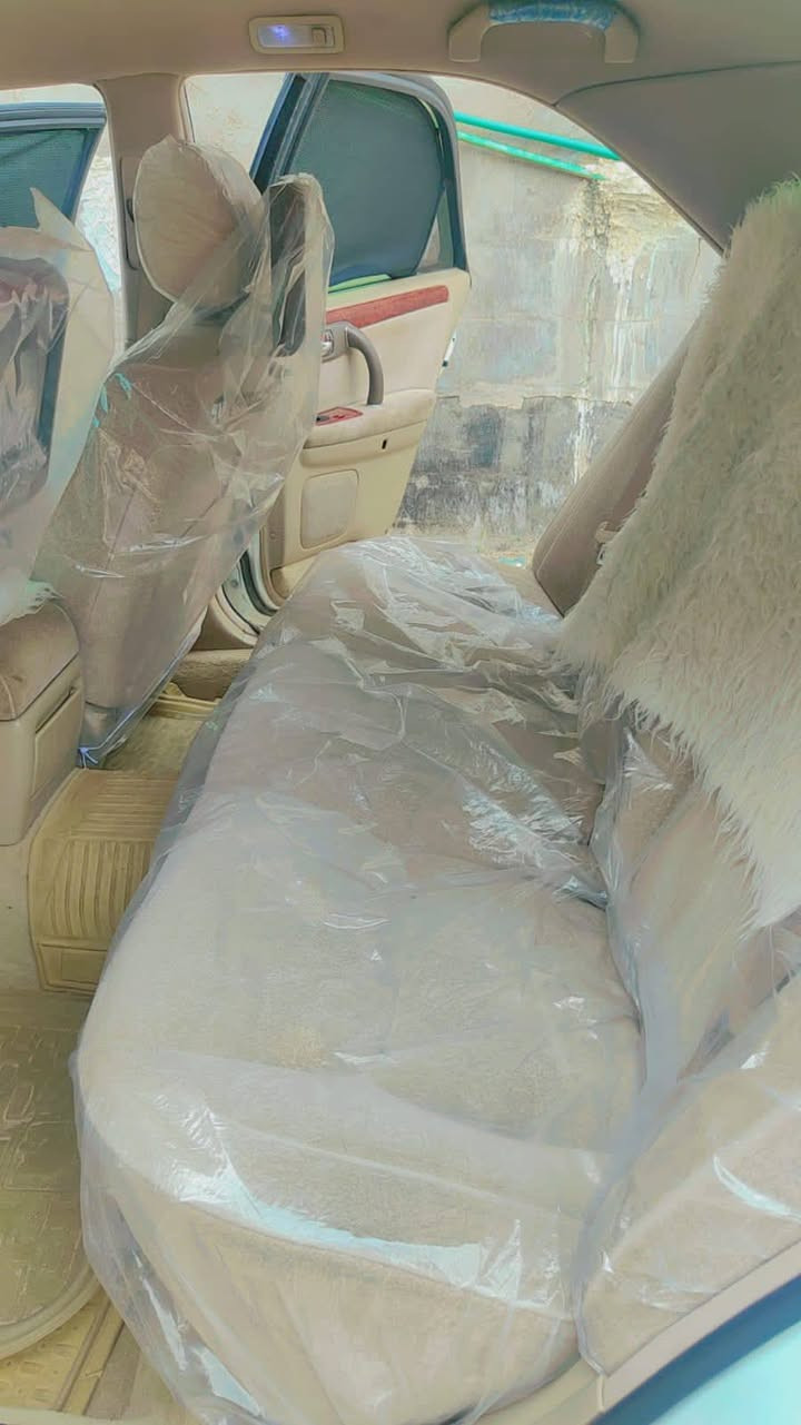 سياره  تيوتا جنون (ملكه ) ابيض لؤلوي محزم  موديل 2001 مواصفات مراءه شفط فول مواصفات ما عدا الفتحه رقم بصره تحويل ثاني يوم سعر 145 بيها مجال بسيط
بيها باب مبدل باليابان لي ورا لعبري وبدلنا ل كير مالها ضل ما ينمر
رقم التواصل *********** مكلف بالنشر
