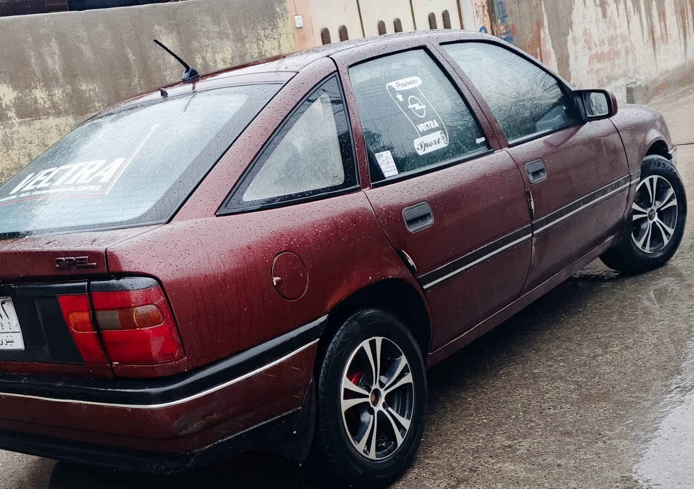 اسلام عليكم ورحمة الله
للبيع اوبل فكتره موديل91 سلايت/حجم16 شرط التحويل من الشرعي رقم نينوه ألماني سنويه28 
كير محرك شرط طخم امامي خلفي جديد سياره بدون ضرر 
فقط مصلح دوسات +الدوائر 
السياره مصبوغه حزام جماليه 
كاربون بانزين ⛽ بيها ////
مكان السياره موصل الأيسر التواصل/***********/
/***********/السعر34$وبيها مجال
