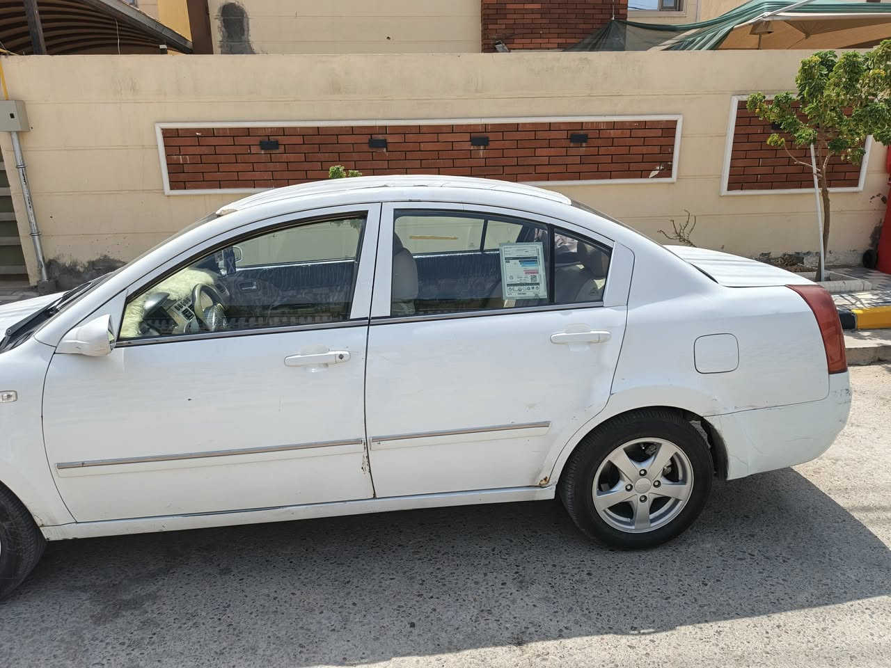 السلام عليكم للبيع شيري A5 محور كير محرك كورلا 1800 سيارة باسمي وخير من الله تبريد شغال صدر امامي جديد باتري وسلف جديد تايرات نظيفه السعر 43 وبيها مجال حك الجيه للاتصال ***********
