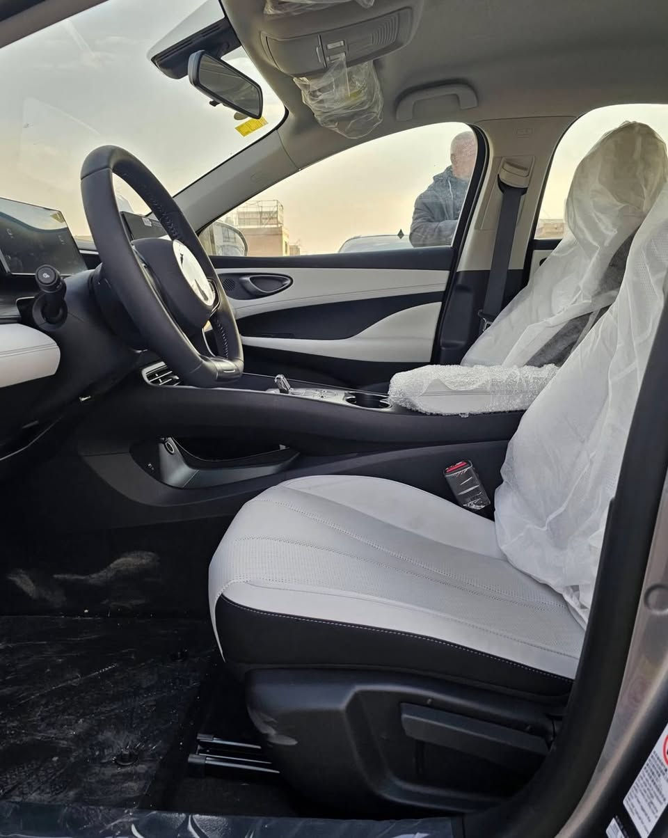 عروض سهل المجد لتجاره السيارات الحديثه ❤️‍🔥❤️‍🔥❤️‍🔥❤️‍🔥❤️‍🔥❤️‍🔥❤️‍🔥❤️‍🔥❤️‍🔥❤️‍🔥❤️‍🔥❤️‍🔥
نضرا لصعود الاسعار بسبب التعريفه الكمركيه 
فتحنه المبيعات من اليوم ليوم 1/1 2025 
اليوم وباجر فقط 🤔
وباسعار تتناسب مع واقع الحال للوجبات الموجوده حاليا بعد 1/1 تتغير اكيد 
(وجماعت مقاطعون واصبر لح تنزل انتضرو )
متابعينا الكرام عروض اليوم وباجر فقط 
🔥والاسعار هي 
الدستروير 🚗🚗🚗
دستروير لون الابيض ب 19.000.000
دستروير لون الاسود ب 18.900.000
دستروير لون فيلي ب    18.800.000
الكن بلاس 🚗🚗🚗
اللون الابيض مرقم سنويه ب 18.000.000
السيل 5 🚗🚗🚗
السيل 5 فول 1/1 ب 21.800.000 ويل نيكل 
سيل 5 لون الابيض ب 18.600.000 ويل اسود 
سيل 5 لون سمائي ب 18.900.000 وين نيكل 
سيل 5 لون الاسود ب 18.900.000 ويل نيكل 
السيل 6 🚗🚗🚗
سيل 6 فول بانوراما ب 24.900.000
الكن ال 🚗🚗🚗
كن ال فول الرصاصي السعر 23.200.000
كن ال فول لون السمائي      23.500.000
كن ال فول لون الابيض .      24.500.000 
السونك بلاس 🚗🚗🚗
السونك بلاس فول 1/1 لون اسمنتي 
السعر 30.250.000
السونك ال 🚗🚗🚗
السونك ال لون ابيض فول 1/1 
السعر 29.250.000
زورونا موقعنا الكائن السيديه قبل دخول الخيزران 
الاتصال والاستفسار 
***********☎️***********☎️ 
***********☎️***********☎️
