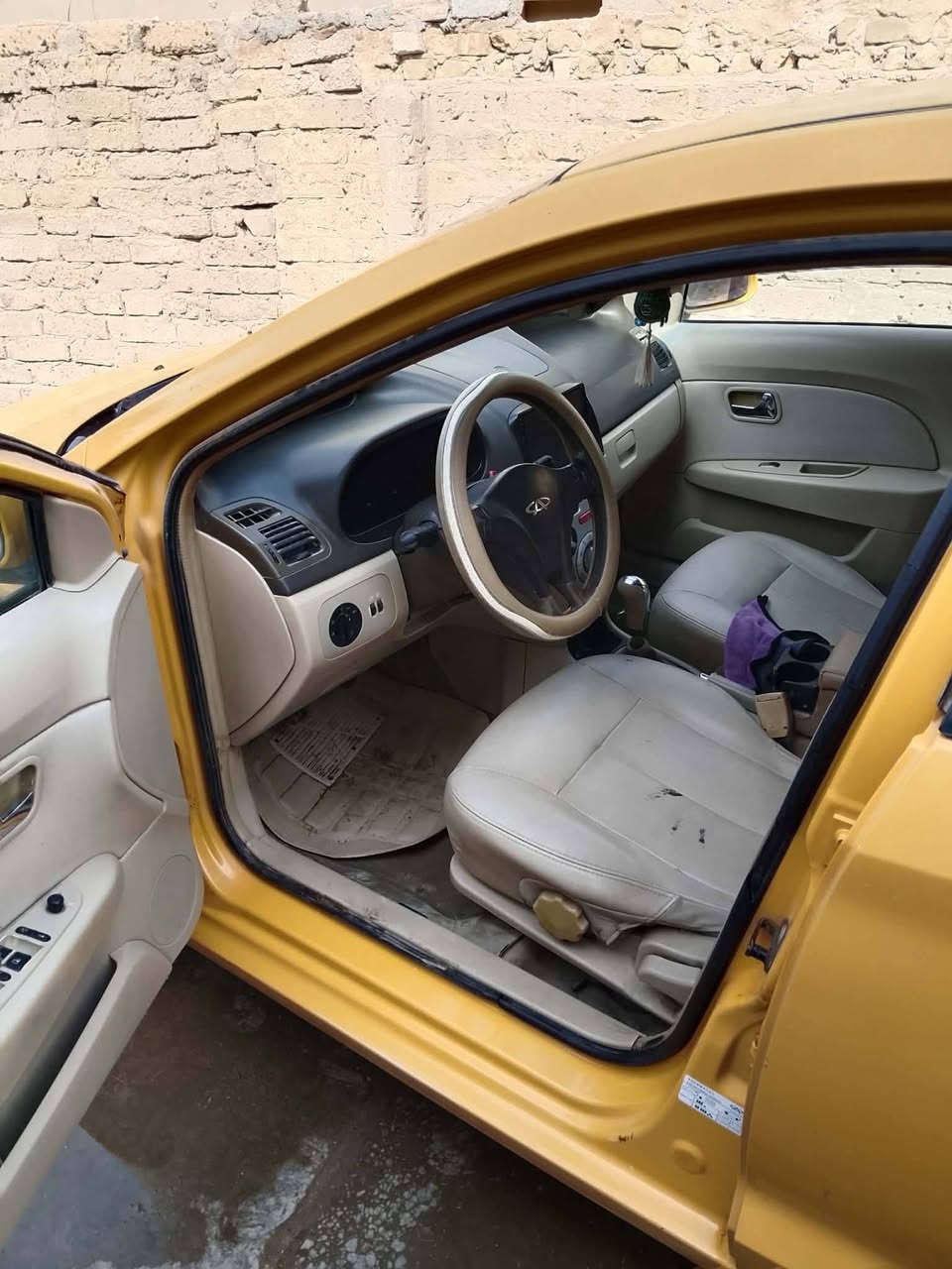 السلام عليكم
سيارة شيري فلاوين موديل 2013 مكفولة من الضربة، مكينة وكير خير من الله، صدر نضيف.
السعر: 40 وبيها مجال.
للاستفسار: ***********
