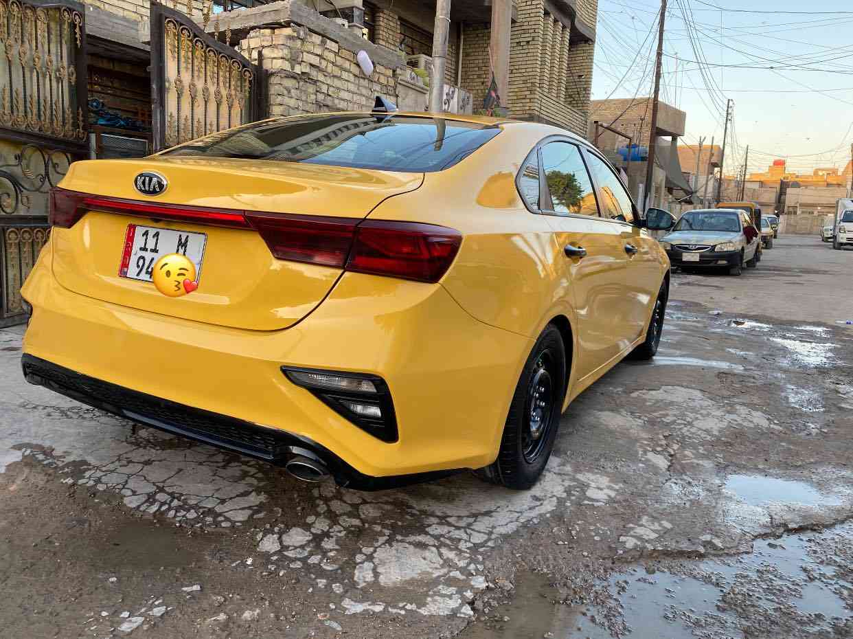 السلام عليكم حبايب قلبي البيع فورتي موديل 2020سياره اليبل واحد حادثه بالخارج دعاميه اماميه وباالعراق طخه بالسايق وباب خلفي طخه مال دراجه سياره محرك وكير خير من الله تبريد ثلج 🧊 كير ايتي بيه منظومة غار تخم تاير جديد دوشمه عامه سياره بعد احلى من صور رقم بغداد نكليزي تحويل ثاني يوم مواصفات شاشه كامره دواره حاكيه بسقف تحكمات ستيرن جهتين  سياقه ذاتي كير ٣واضعيات رادار توقيف ذاتي بريك BESسياره خير من الله مكان بغداد حي جهاد سعر١٤٣وبيه مجال رقم ***********
