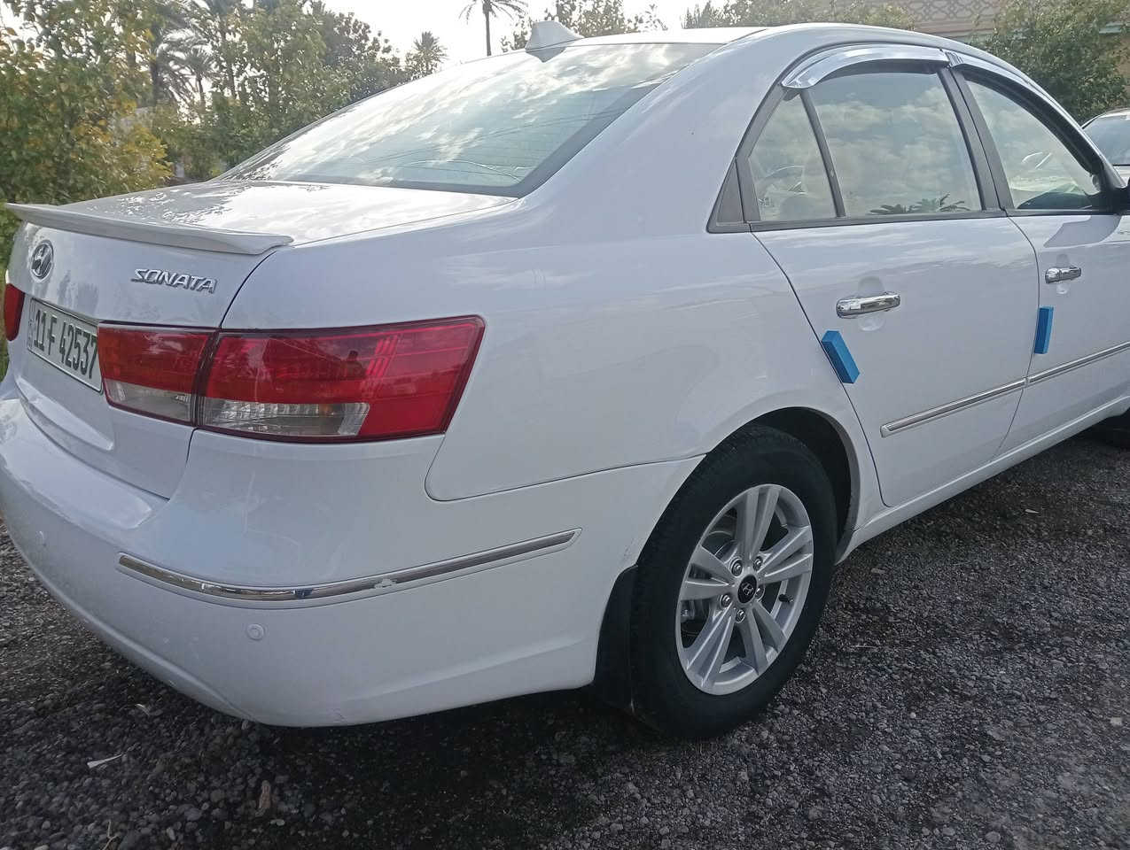سلام عليكم
للبيع سوناتا موديل 2010
خليجي مكفول ماعدا بارد بسيط بل جنطة 
سيارة على وضع شركة 
رقم بغداد تحويل مباشر 
مكينة 2400
سعر 140$ وبيها مجال 
عنوان بغداد ابو غريب 
الهاتف ***********
