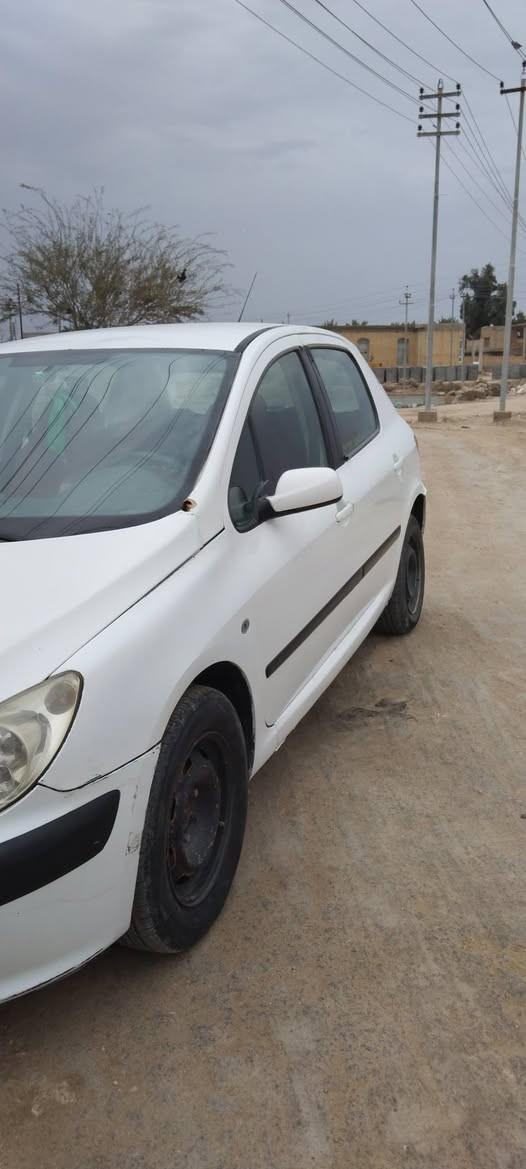 بيجو فرنسي 2005 نوع 307 كير اوتو ماتيك
كير محرك شرط رقم نجف 
سعر 45 وبيها مجال 
***********
