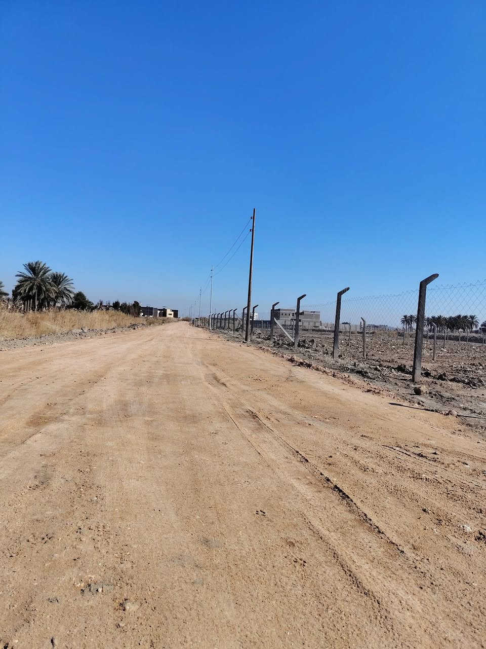 على بركة الله
توجد أرض 5 دونم تقسيم جديد أشكد متريد ابيعلك اتريد دونم او نص دونم او 500 متر طابو زراعي سند 25 اسعار مناسبه 
مكانه خلف جامعة بابل قريبه على شارع النجف موقعه كلش حلو للاستفسار الاتصال على الرقم *********** خابرني وبخدمتك 😊🌹
