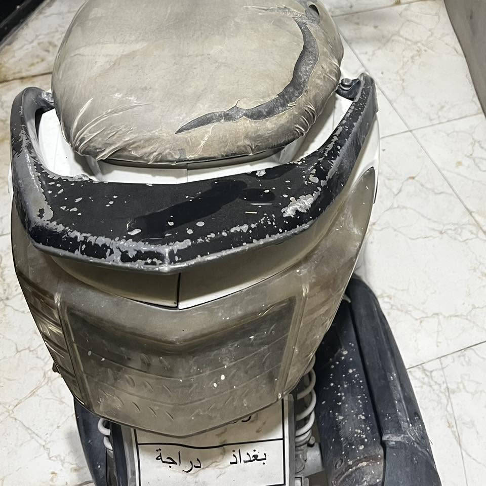 السلام عليكم
سكنس كابريتر مرقم بغداد من سنه 2024 سنويه مستلمهه كامله بأسمي
لوحات  ممستلم لان جانت ماكو لوحات ومراجعت وراهه
دراجة متروكة صار اكثر من 6 اشهر
دراجة مجفته قديم
شغاله بس هسه من شغلتهه متشحن يعني شغاله هندر
الشاشه هم لكيتهه واكفه
الدكم واكفه 
كهربائيات كلشي بيهه يشتغل 
السعر  مليون و 950

بغداد / الكرخ
***********
